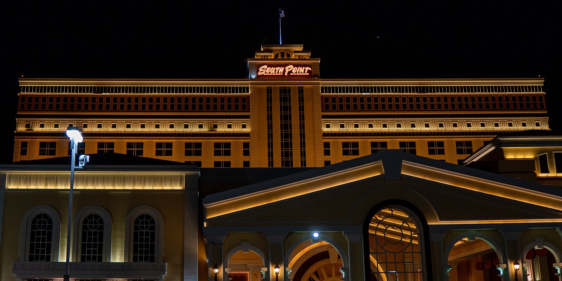 South Point Hotel Casino at night
